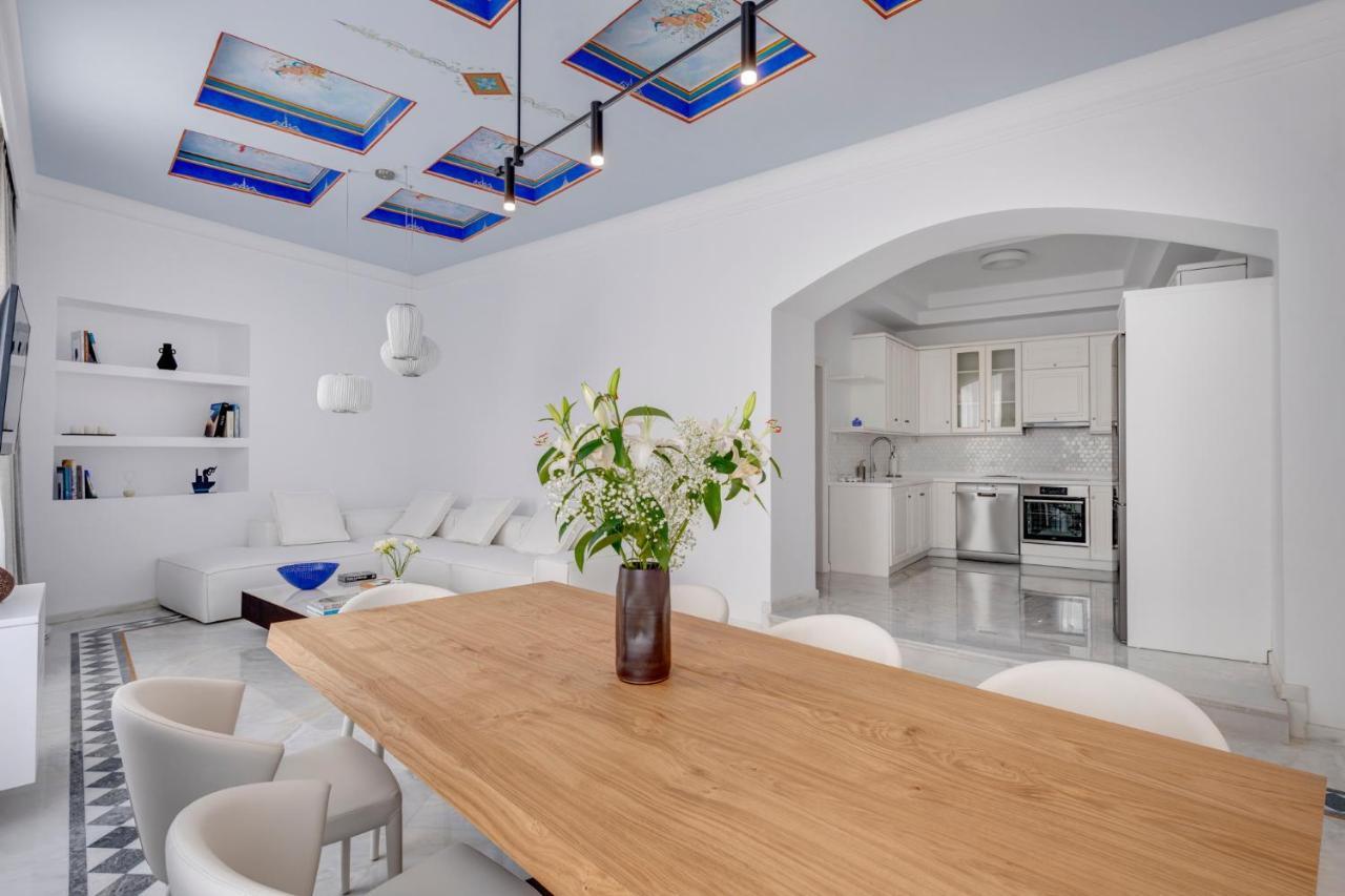 White Loft Syros Apartment