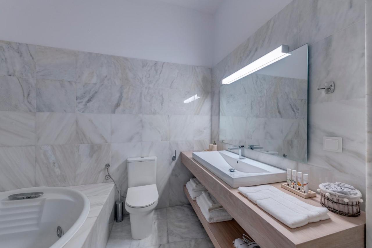 White Loft Syros Apartment